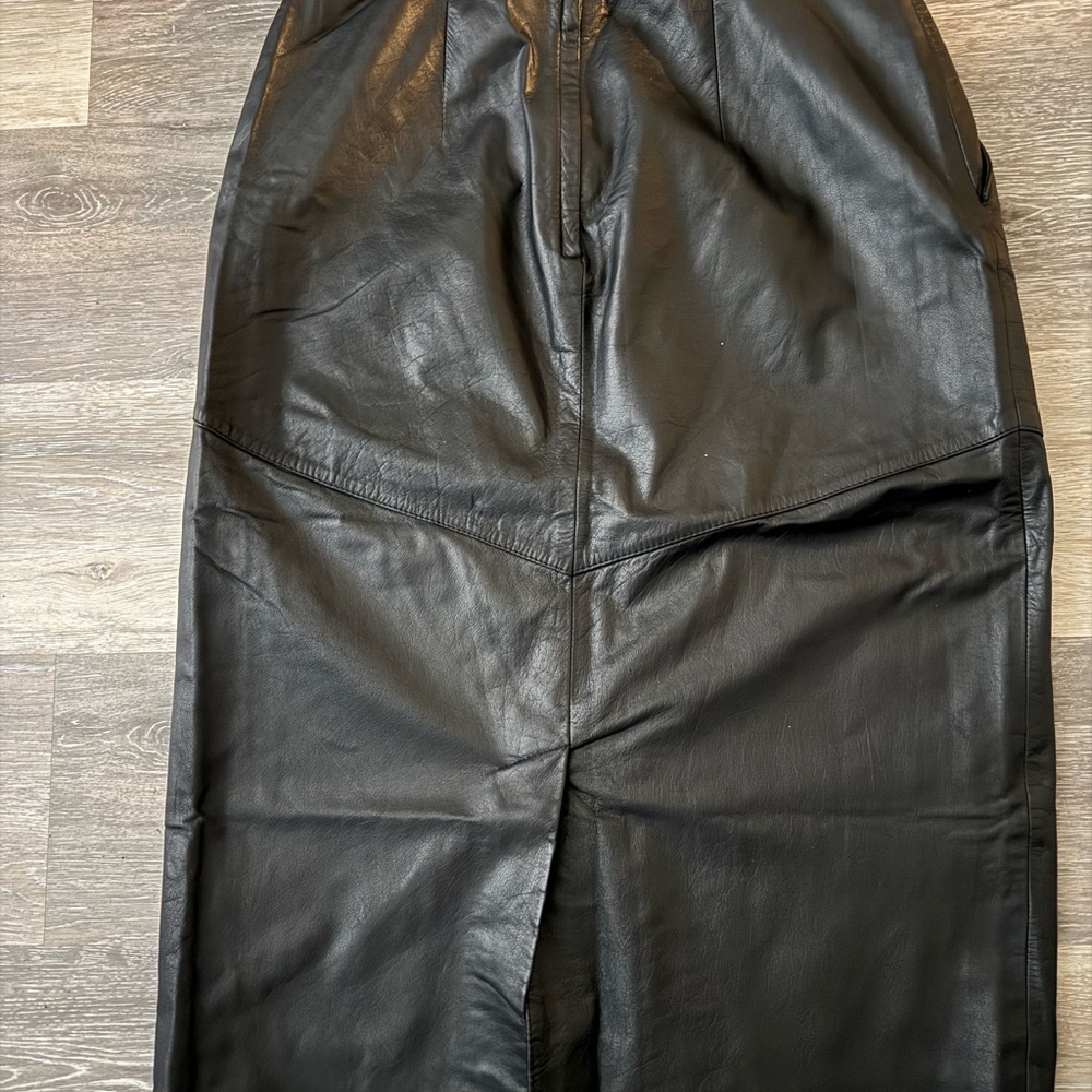 Black Leather Skirt Evan’s Davies vintage pencil skirt. Cow Nappa leather.